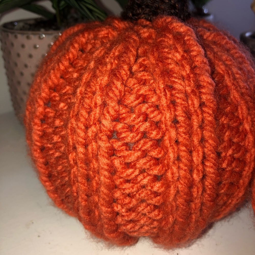 Knit pumpkins - Picture 3 of 3